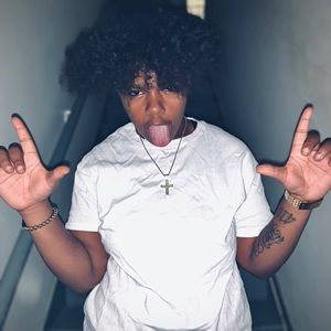 Meet your Posher, Lee